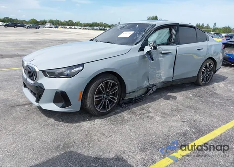 2025 BMW 530 I from USA, damaged, VIN WBA43FJ01SCU85208